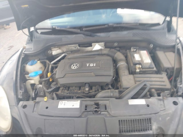 2015 Volkswagen Beetle 1.8t მანქანა იყიდება აუქციონზე, vin: 3VW517AT5FM805175, აუქციონის ნომერი: 44853213