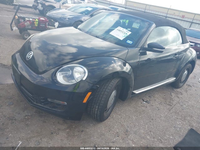 2015 Volkswagen Beetle 1.8t მანქანა იყიდება აუქციონზე, vin: 3VW517AT5FM805175, აუქციონის ნომერი: 44853213