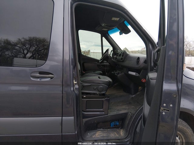 44853267 :رقم المزاد ، W1W5ECHY9NT102152 vin ، 2022 Mercedes-benz Sprinter 3500 High Roof V6 مزاد بيع