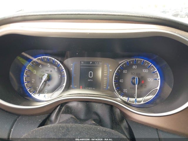 Продажа на аукционе авто 2017 Chrysler Pacifica Touring-l, vin: 2C4RC1BG3HR809668, номер лота: 44853286