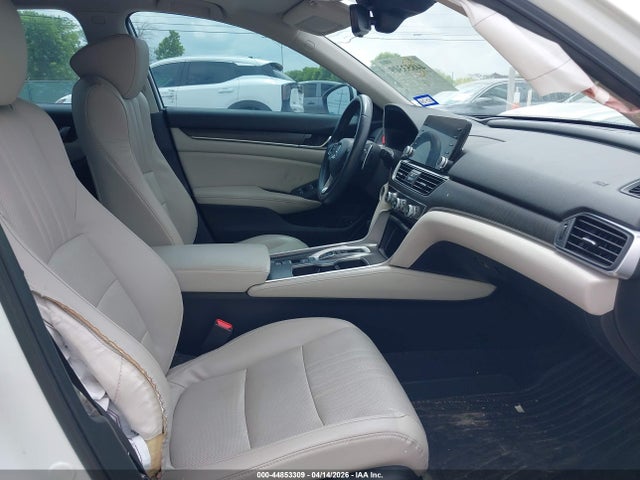 1HGCV3F91JA014170 Honda Accord Hybrid Touring