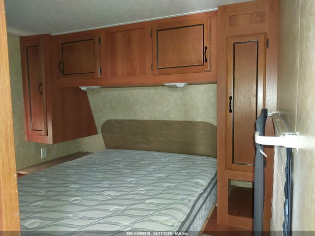 2011 Coachmen Catalina მანქანა იყიდება აუქციონზე, vin: 5ZT2CALB3BA011024, აუქციონის ნომერი: 44853310