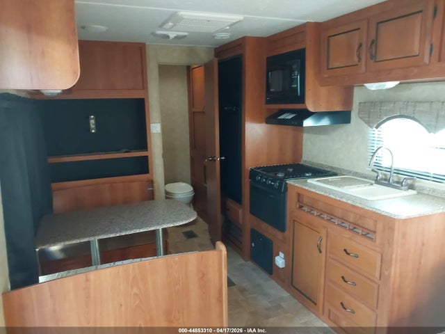 2011 Coachmen Catalina მანქანა იყიდება აუქციონზე, vin: 5ZT2CALB3BA011024, აუქციონის ნომერი: 44853310