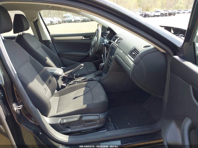 Продаж на аукціоні авто 2015 Volkswagen Passat 1.8t S, vin: 1VWAT7A31FC071886, номер лоту: 44853315