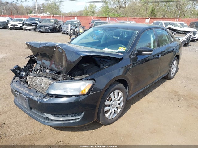 Продаж на аукціоні авто 2015 Volkswagen Passat 1.8t S, vin: 1VWAT7A31FC071886, номер лоту: 44853315