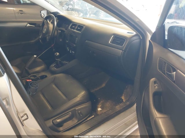 Продаж на аукціоні авто 2013 Volkswagen Jetta 2.0l Tdi, vin: 3VW3L7AJ3DM274829, номер лоту: 44853355
