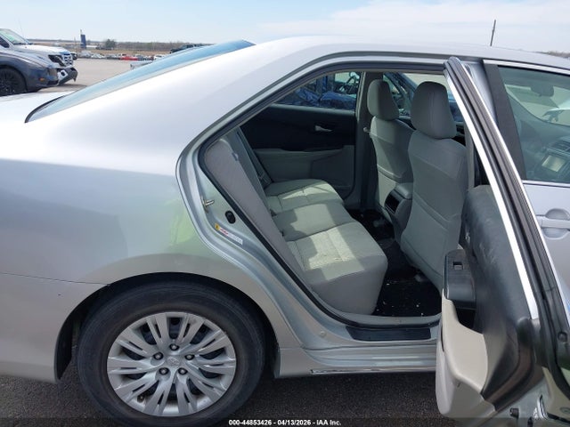 Aukcja sprzedaży 2014 Toyota Camry Le, vin: 4T4BF1FK6ER443857, numer aukcji: 44853426