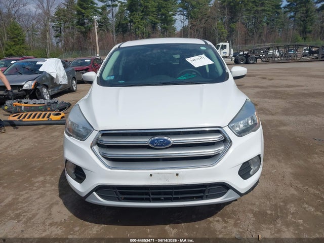 1FMCU9GD5HUE17807 Ford ESCAPE SE
