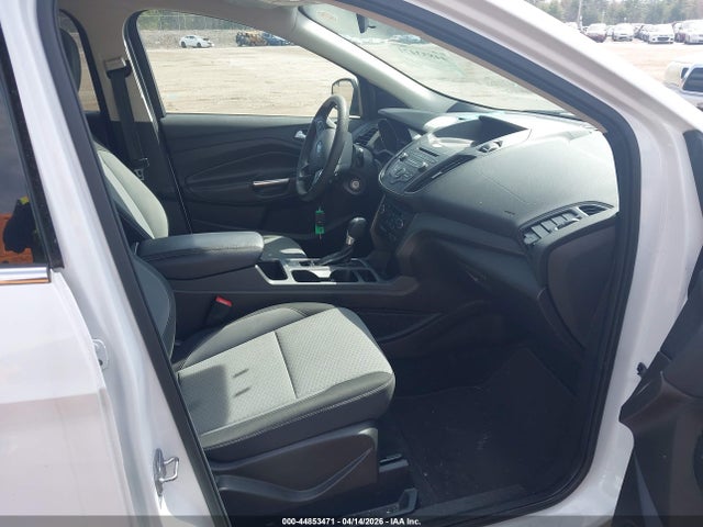 1FMCU9GD5HUE17807 Ford ESCAPE SE