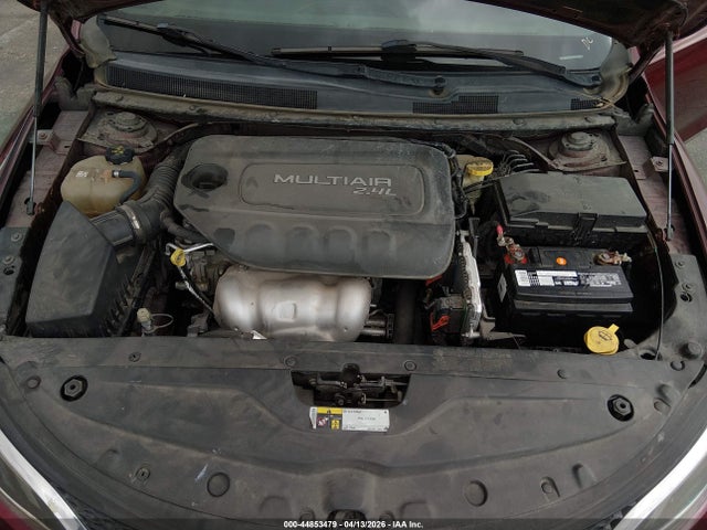 44853479 :رقم المزاد ، 1C3CCCAB4FN624650 vin ، 2015 Chrysler 200 Limited مزاد بيع