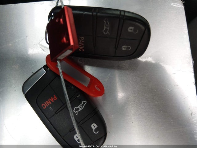 44853479 :رقم المزاد ، 1C3CCCAB4FN624650 vin ، 2015 Chrysler 200 Limited مزاد بيع