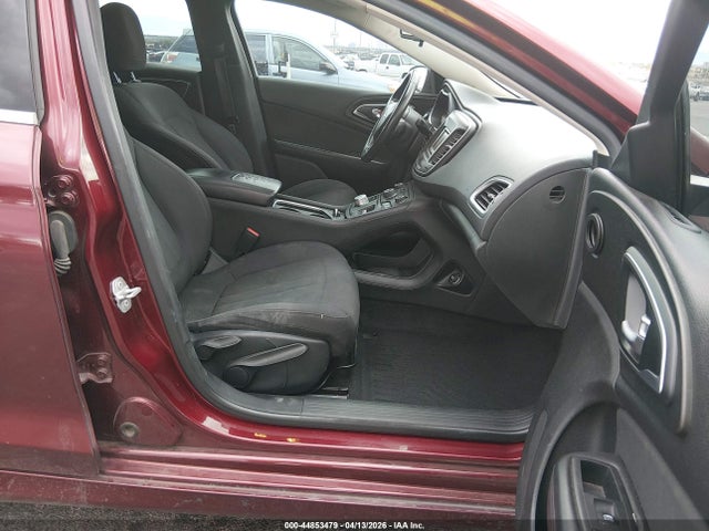 44853479 :رقم المزاد ، 1C3CCCAB4FN624650 vin ، 2015 Chrysler 200 Limited مزاد بيع