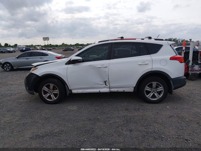 44853522 :رقم المزاد ، 2T3WFREV0FW178979 vin ، 2015 Toyota Rav4 Xle مزاد بيع