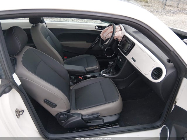 Продаж на аукціоні авто 2013 Volkswagen Beetle 2.5l, vin: 3VWJP7AT3DM676766, номер лоту: 44853524