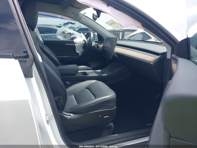 Продажа на аукционе авто 2023 Tesla Model Y Awd/long Range Dual Motor All-wheel Drive, vin: 7SAYGDEE8PF697507, номер лота: 44853541