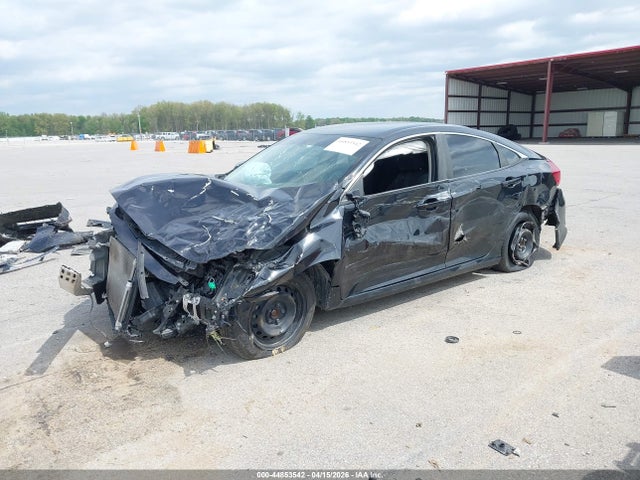 44853542 :رقم المزاد ، 2HGFC2F57JH554831 vin ، 2018 Honda Civic Lx مزاد بيع