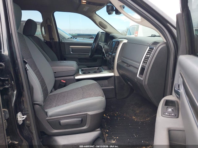 44853547 :رقم المزاد ، 1C6RR7LT2JS338556 vin ، 2018 Ram 1500 Big Horn  4x4 5'7 Box مزاد بيع
