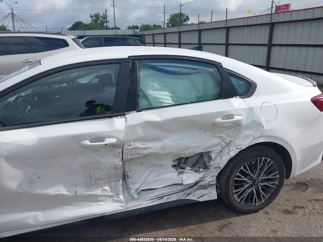 2023 Kia Forte Gt-line მანქანა იყიდება აუქციონზე, vin: 3KPF54AD3PE635333, აუქციონის ნომერი: 44853550