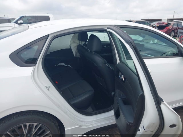 2023 Kia Forte Gt-line მანქანა იყიდება აუქციონზე, vin: 3KPF54AD3PE635333, აუქციონის ნომერი: 44853550