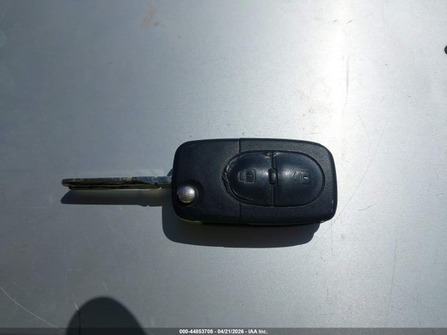 44853708 :رقم المزاد ، WVWHC63B31E031046 vin ، 2001 Volkswagen Passat Gls مزاد بيع