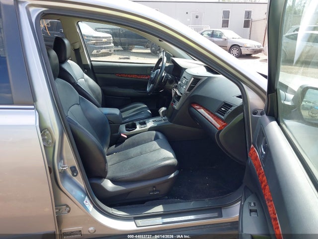 Продажа на аукционе авто 2011 Subaru Outback 2.5i Limited, vin: 4S4BRCKC9B3353812, номер лота: 44853727