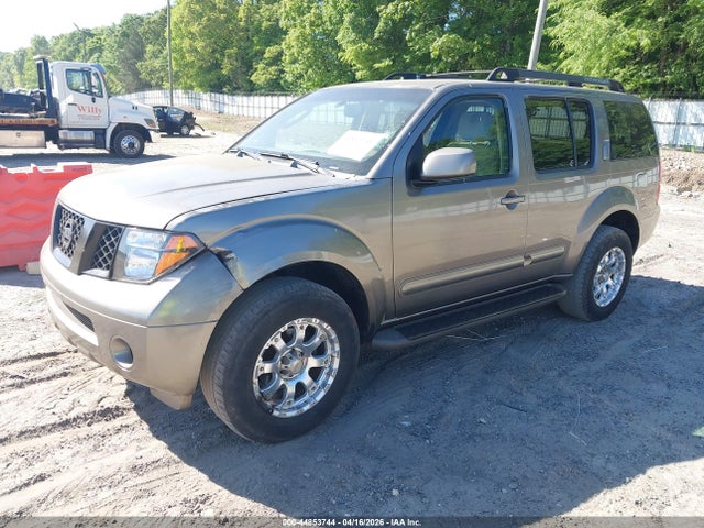 44853744 :رقم المزاد ، 5N1AR18W66C612389 vin ، 2006 Nissan Pathfinder Se مزاد بيع