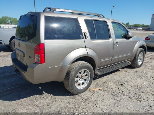 44853744 :رقم المزاد ، 5N1AR18W66C612389 vin ، 2006 Nissan Pathfinder Se مزاد بيع