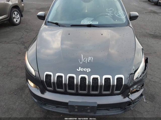 1C4PJLCS8FW791281 Jeep Cherokee Latitude