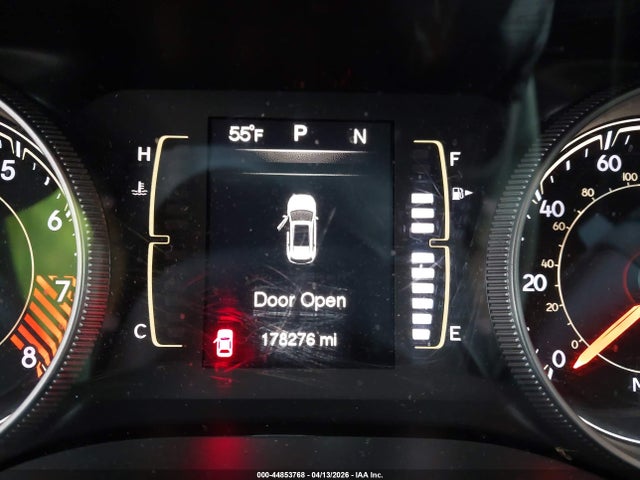 1C4PJLCS8FW791281 Jeep Cherokee Latitude