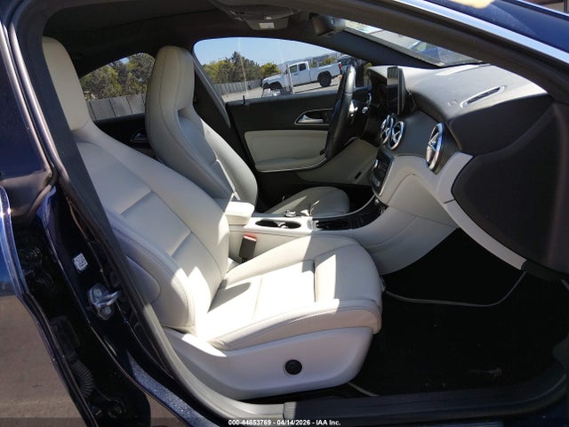 Продажа на аукционе авто 2018 Mercedes-benz Cla 250, vin: WDDSJ4EB3JN643668, номер лота: 44853769
