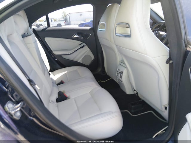 Продажа на аукционе авто 2018 Mercedes-benz Cla 250, vin: WDDSJ4EB3JN643668, номер лота: 44853769