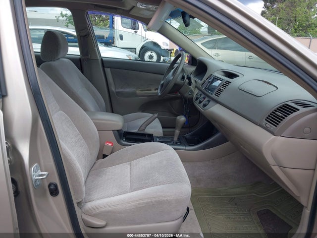 2004 TOYOTA CAMRY 4T1BE32K14U299955 Photo 4