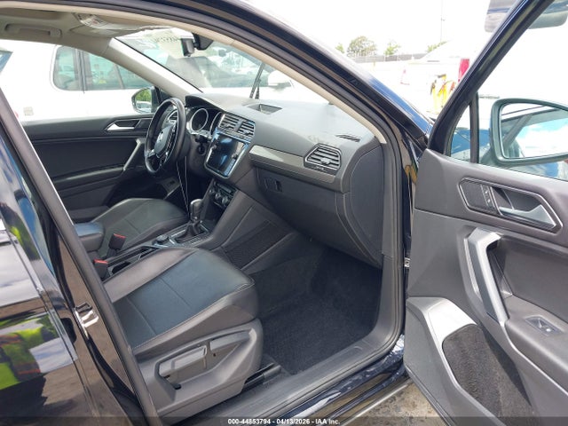 Продаж на аукціоні авто 2018 Volkswagen Tiguan 2.0t Se/2.0t Sel, vin: 3VV2B7AX6JM017294, номер лоту: 44853794
