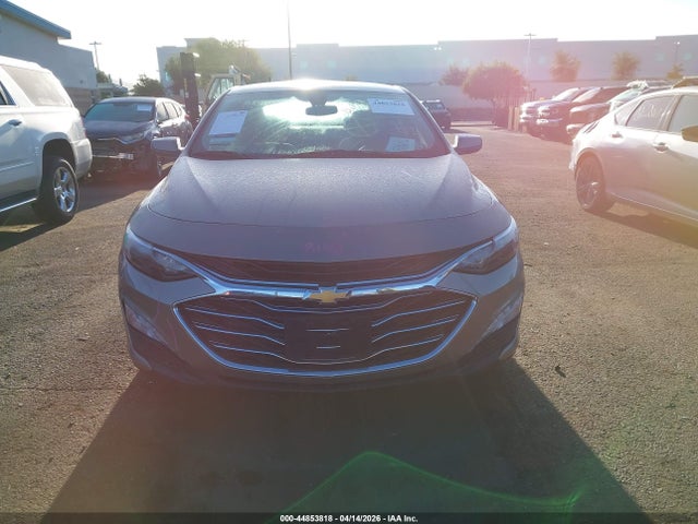 1G1ZD5ST8NF123056 Chevrolet Malibu Fwd Lt