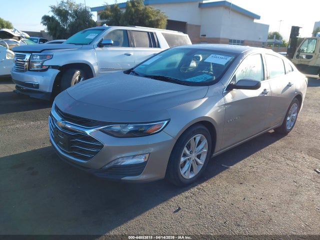 1G1ZD5ST8NF123056 Chevrolet Malibu Fwd Lt
