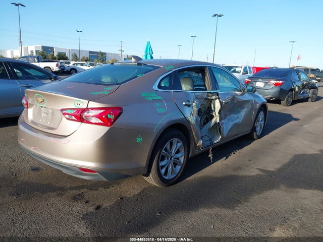 1G1ZD5ST8NF123056 Chevrolet Malibu Fwd Lt