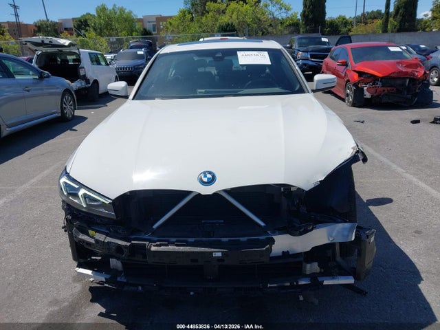 2023 Bmw 330e მანქანა იყიდება აუქციონზე, vin: 3MW39FF0XP8D02292, აუქციონის ნომერი: 44853836