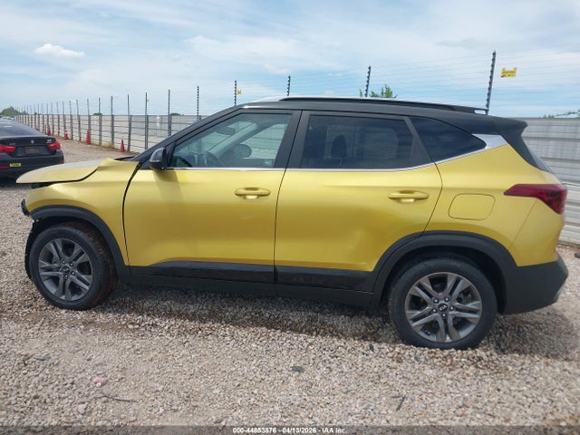 2021 Kia Seltos S მანქანა იყიდება აუქციონზე, vin: KNDEU2AA8M7116749, აუქციონის ნომერი: 44853876