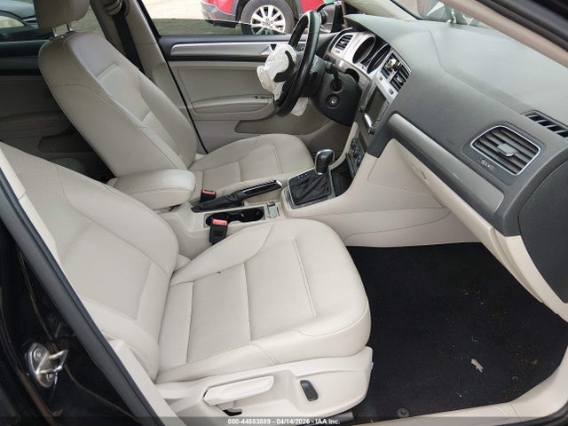 44853889 :رقم المزاد ، 3VW2A7AU2FM094708 vin ، 2015 Volkswagen Golf Tdi S 4-door مزاد بيع