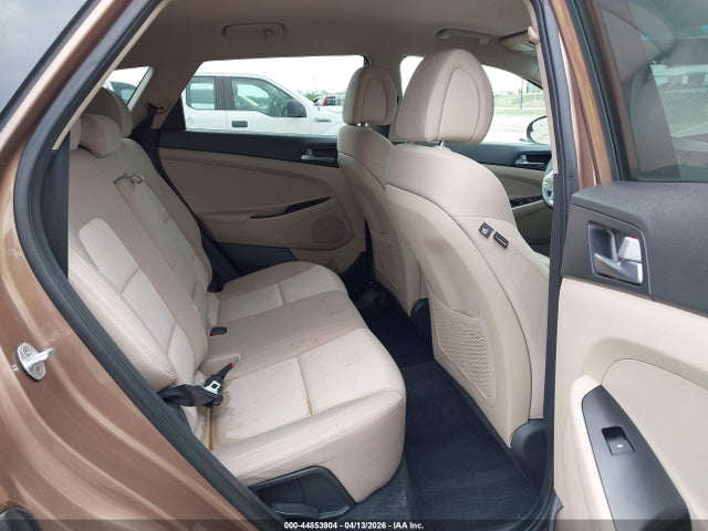Продаж на аукціоні авто 2016 Hyundai Tucson Se, vin: KM8J33A49GU188899, номер лоту: 44853904