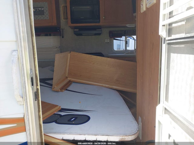 44853930 :رقم المزاد ، 1UJBJ02J061VX0143 vin ، 2006 Jayco Camper T-21x مزاد بيع