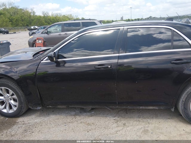 Продажа на аукционе авто 2015 Chrysler 300 Limited, vin: 2C3CCAAGXFH899058, номер лота: 44853933