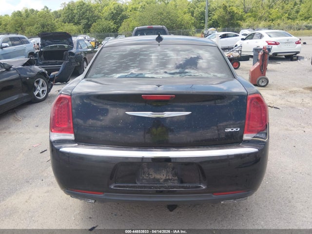 Продажа на аукционе авто 2015 Chrysler 300 Limited, vin: 2C3CCAAGXFH899058, номер лота: 44853933