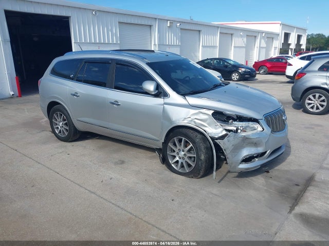 44853974 :رقم المزاد ، 5GAKRAKD9HJ238358 vin ، 2017 Buick Enclave Convenience مزاد بيع