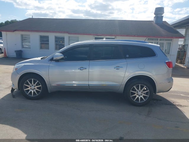 44853974 :رقم المزاد ، 5GAKRAKD9HJ238358 vin ، 2017 Buick Enclave Convenience مزاد بيع