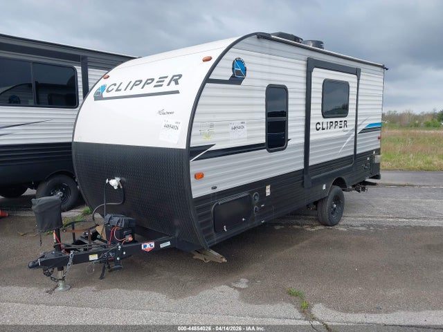 5ZT2CWFCXNJ131330 Coachmen Clipper