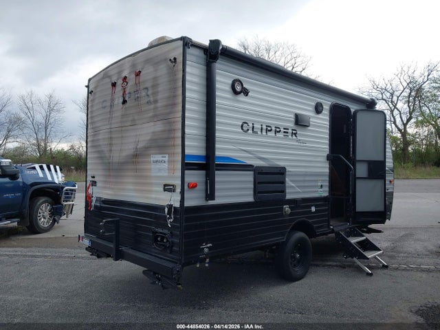 5ZT2CWFCXNJ131330 Coachmen Clipper