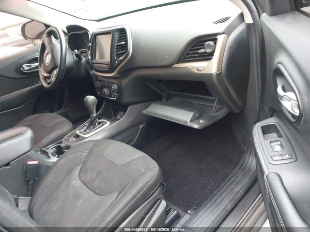 Продажа на аукционе авто 2016 Jeep Cherokee Latitude, vin: 1C4PJLCB3GW222162, номер лота: 44854032