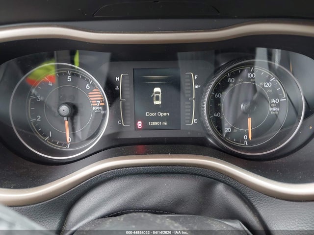 Продажа на аукционе авто 2016 Jeep Cherokee Latitude, vin: 1C4PJLCB3GW222162, номер лота: 44854032