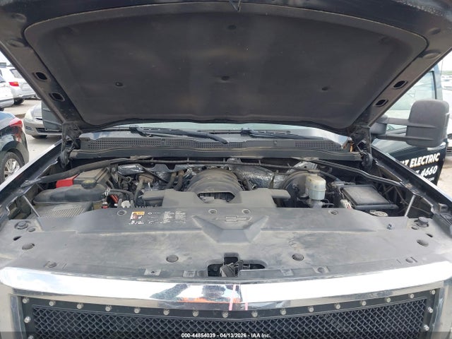 Продажа на аукционе авто 2015 Chevrolet Silverado 1500 1lt, vin: 1GCRCREC7FZ160323, номер лота: 44854039